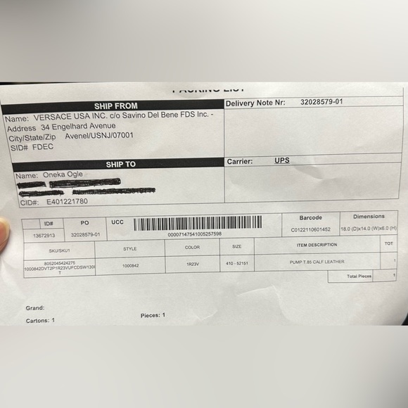 Authentic Versace logo plaque pointed toe pumps.Worn once. Sz 11. Mint condition - Picture 6 of 7